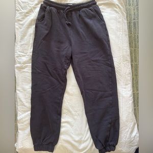 Cotton-on cuffed navy blue sweatpants size medium loose baggy perfect fit